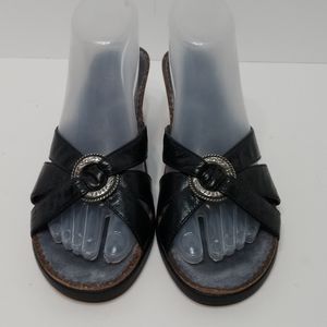 Ariat sandals size 8